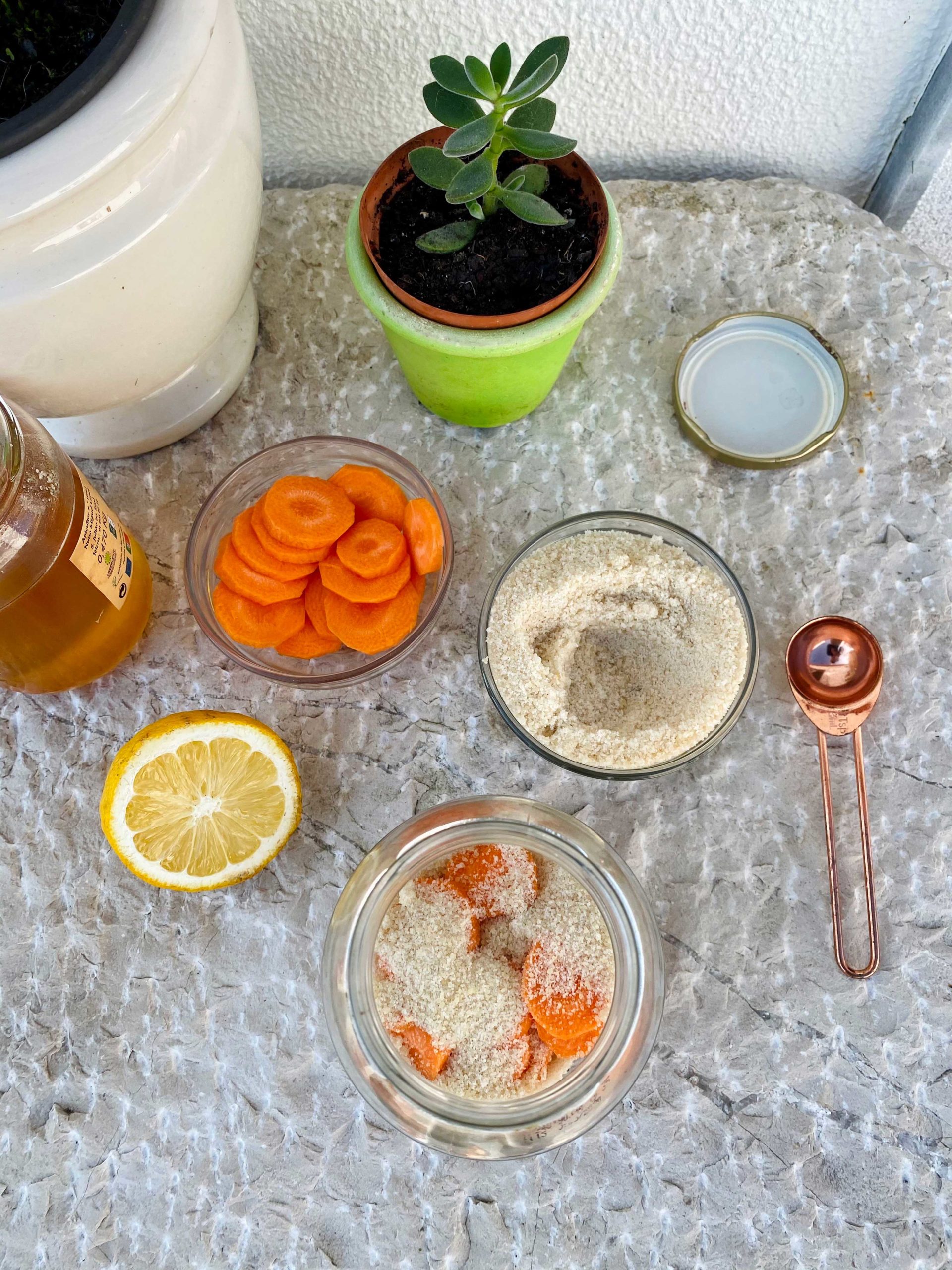 Aprenda a fazer xarope caseiro de cenoura para gripes e constipações