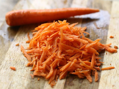 A cenoura combate a queda do cabelo