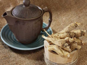 Chá de raíz de ginseng combate constipações
