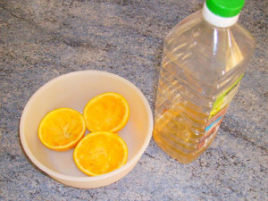 Aprenda a fazer desengordurante natural de citrinos
