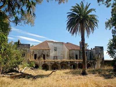 Conhece estes edifícios abandonados em Portugal?